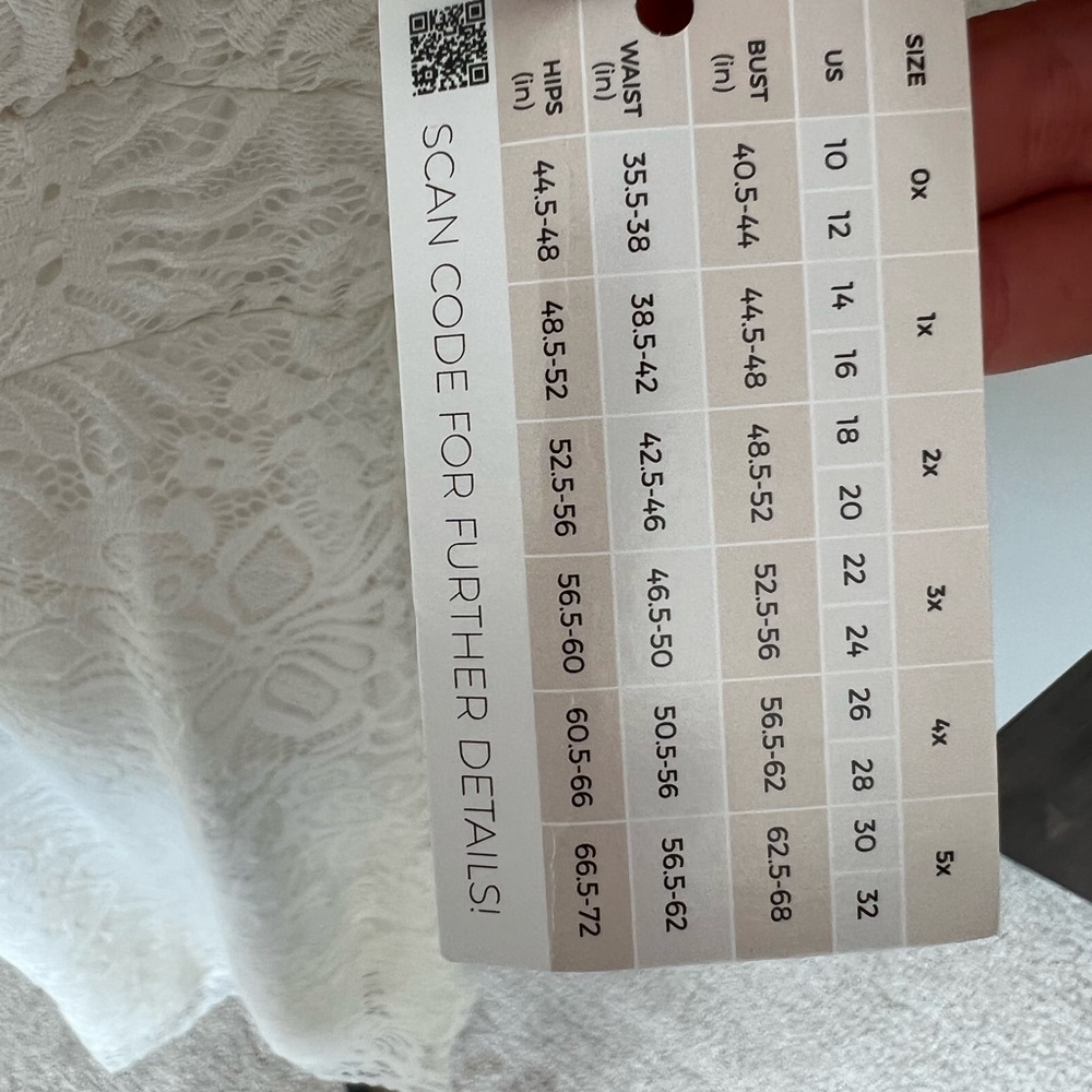 Kiyonna knee length 3/4 sleeve lace v neck dress- ivory- size 0X NWT - Picture 12 of 12